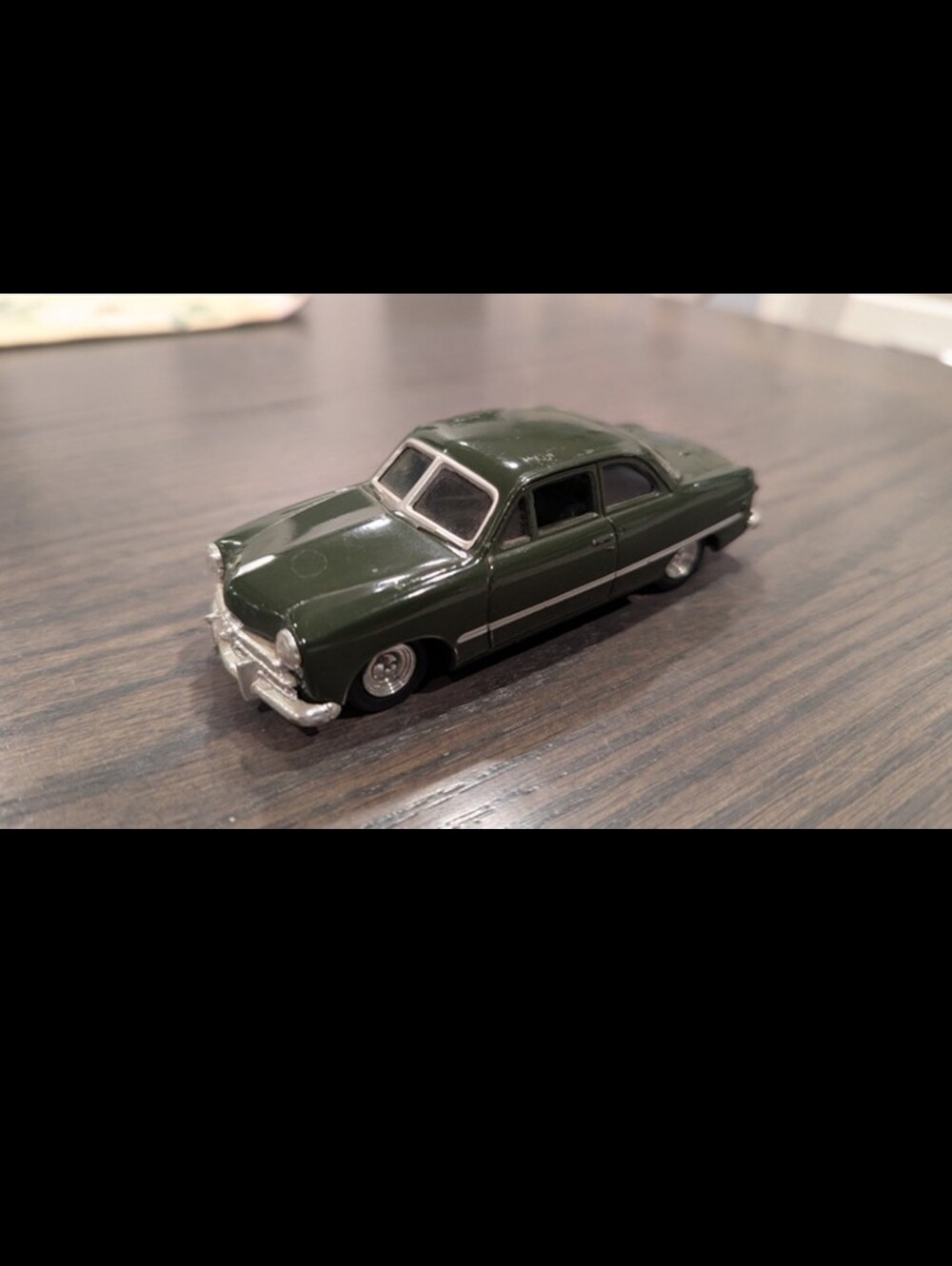 Vintage Etrl 1949 Olive Green Ford Coupe 1:43 Scale